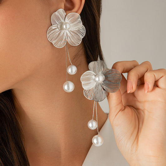 B# Fashion Three-dimensional Ginkgo Leaf Flower Earrings
